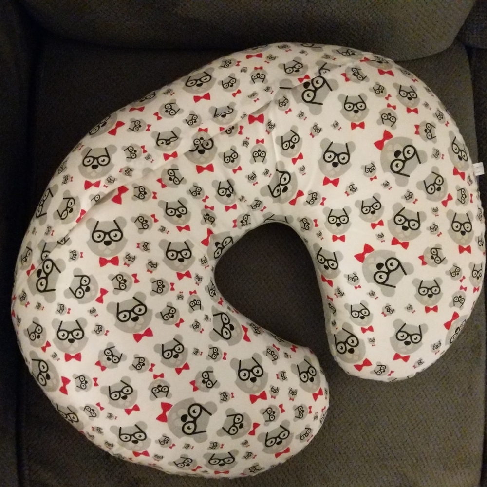 Nursing pillow with 2 covers